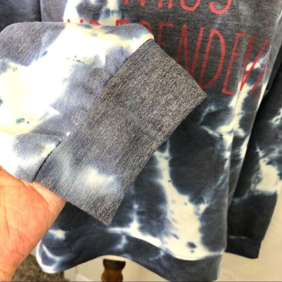 RAE DUNN MISS INDEPENDENT TIE DYE SWEATSHIRT NWT - Picture 4 of 9